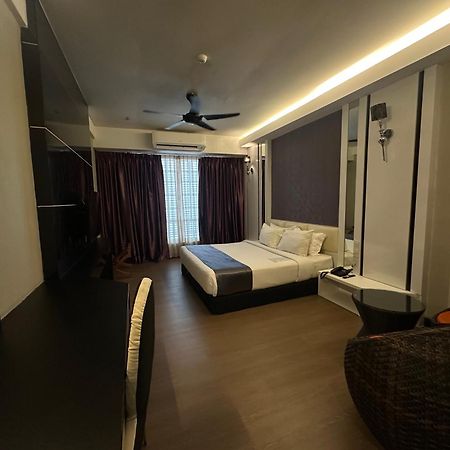 The Sterling Boutique Hotel Melaka Exterior photo