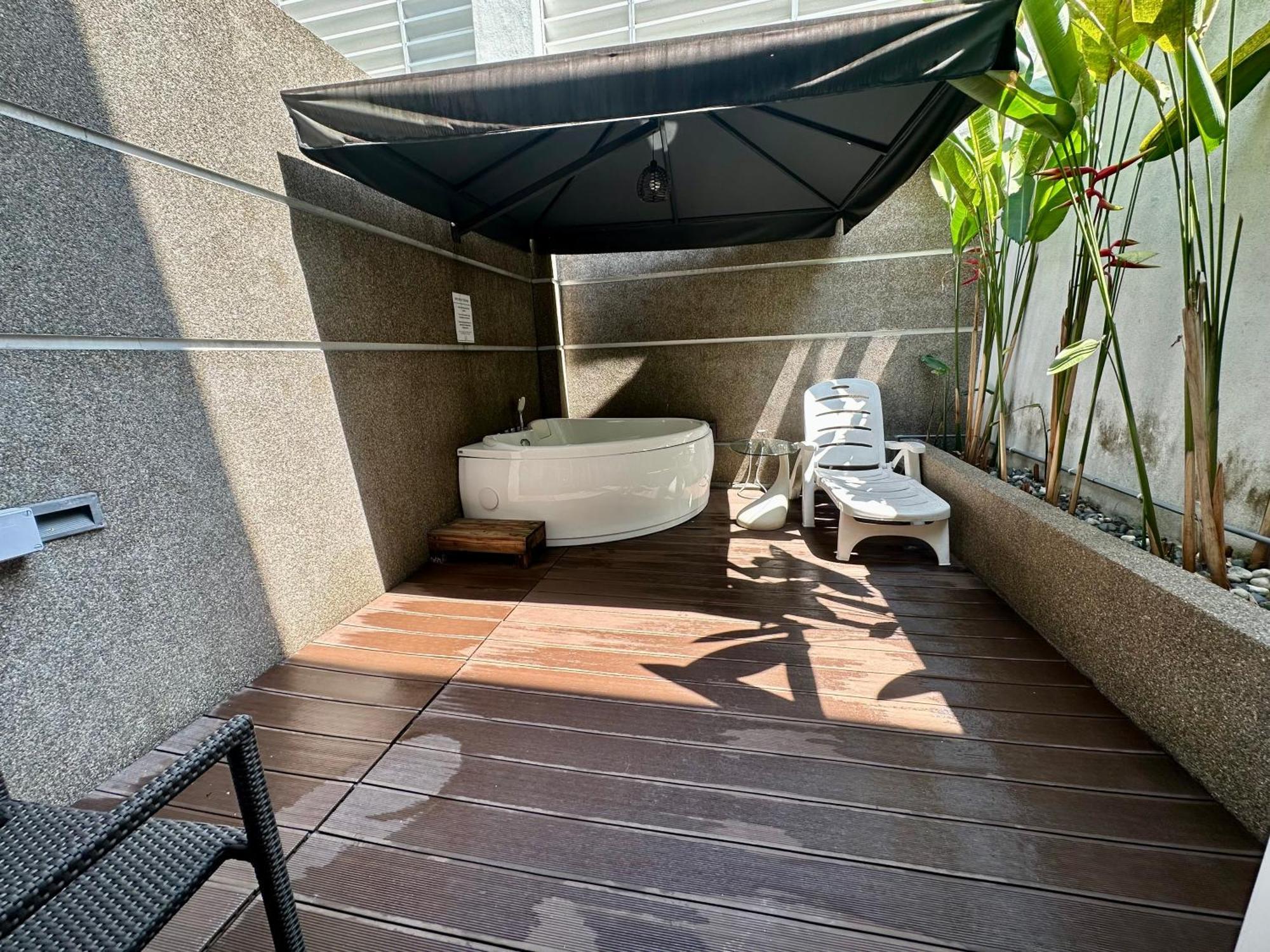 The Sterling Boutique Hotel Melaka Exterior photo