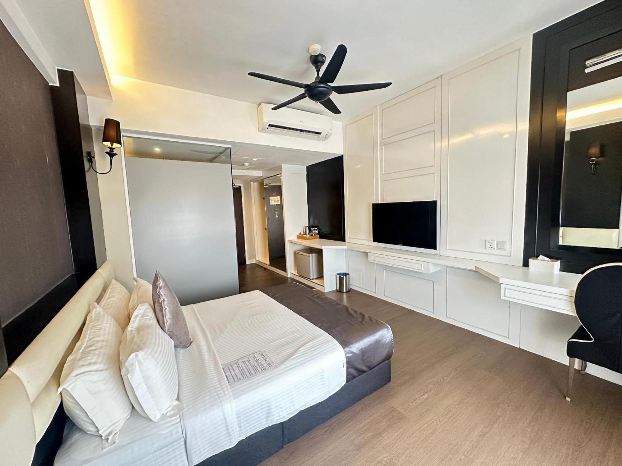 The Sterling Boutique Hotel Melaka Exterior photo