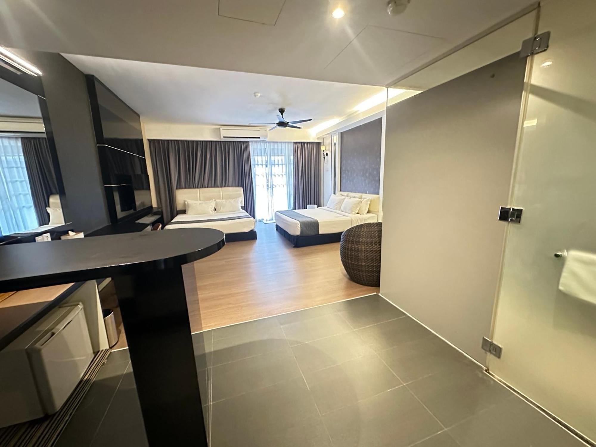 The Sterling Boutique Hotel Melaka Exterior photo