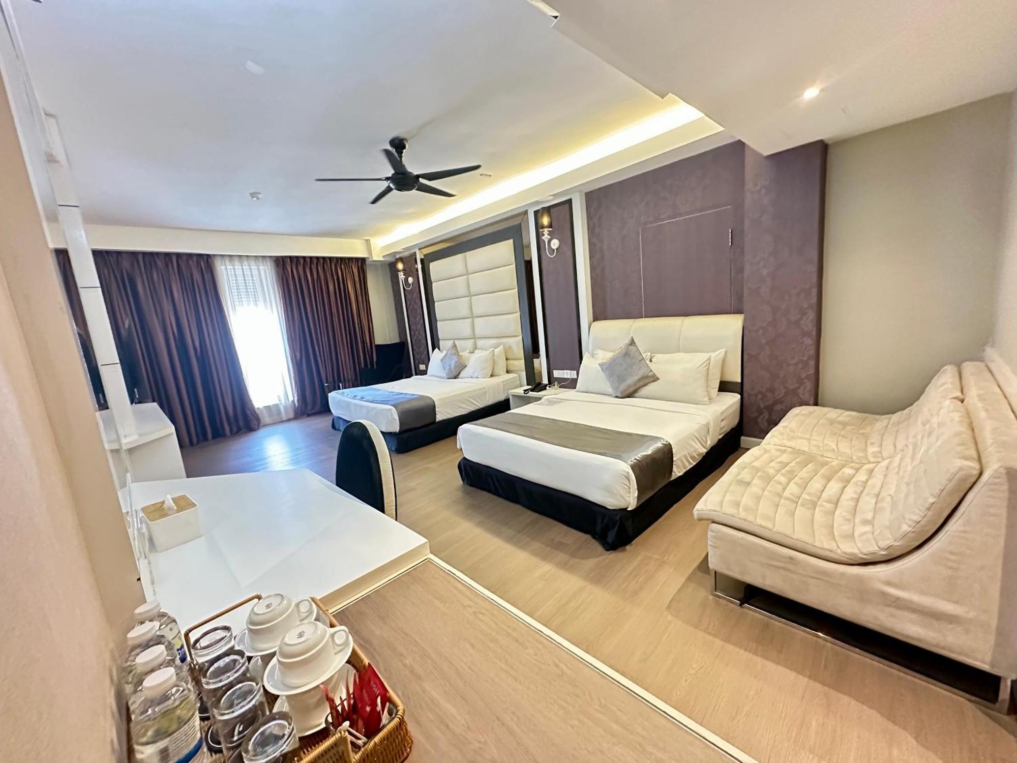 The Sterling Boutique Hotel Melaka Exterior photo