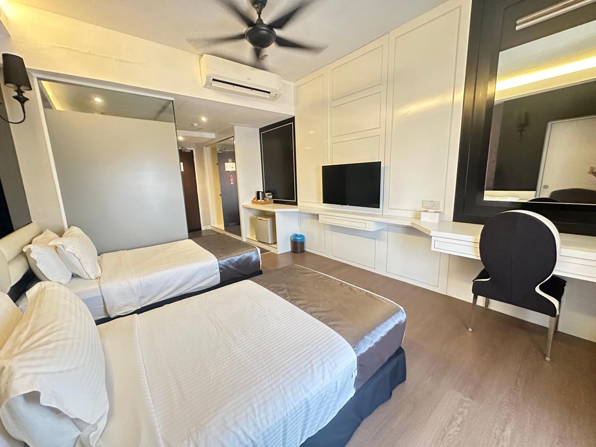 The Sterling Boutique Hotel Melaka Exterior photo