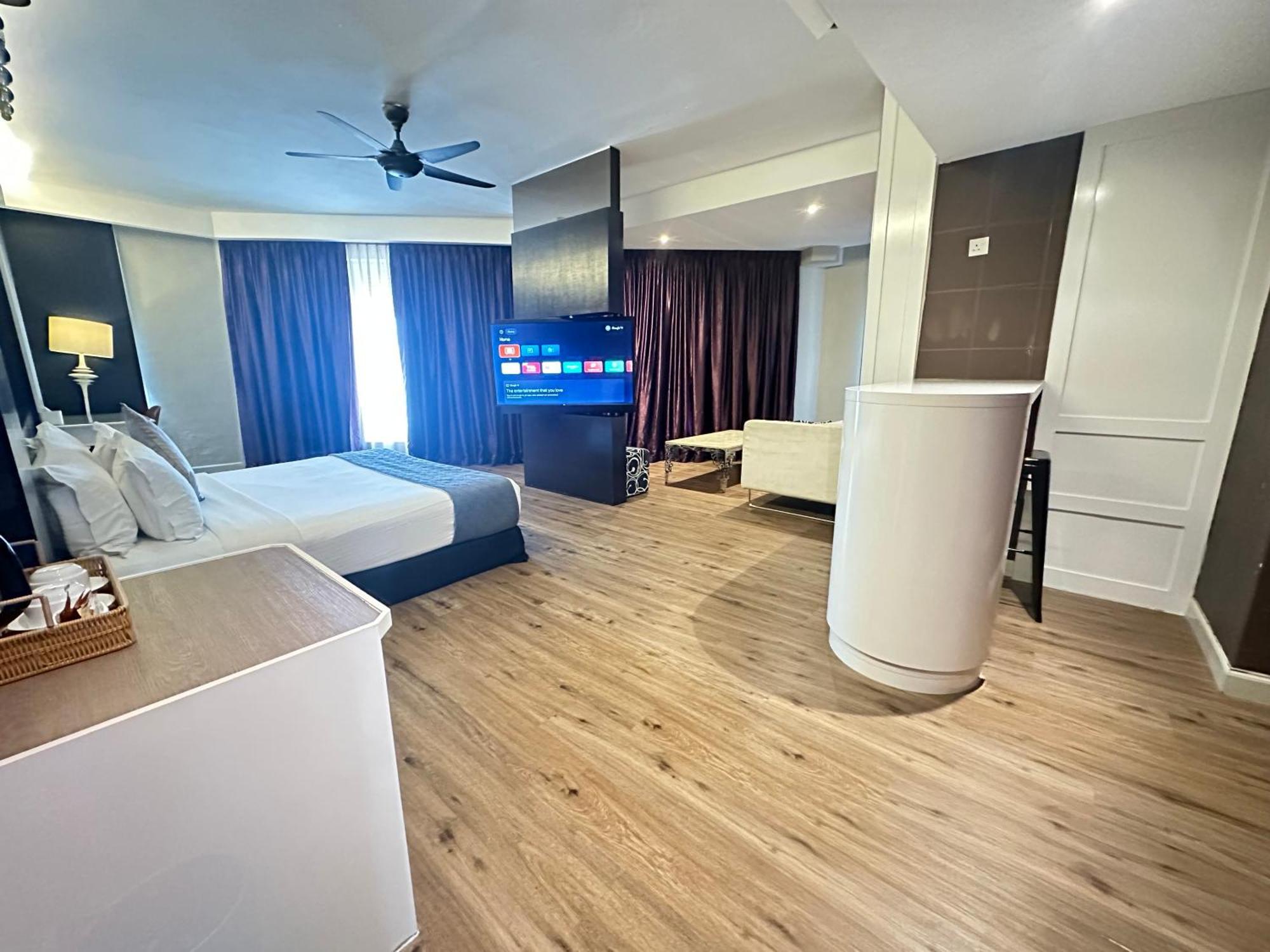 The Sterling Boutique Hotel Melaka Exterior photo